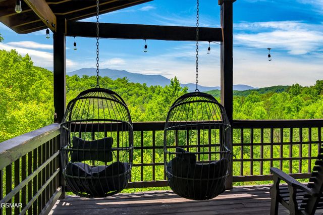 2428 Breezy Road, Sevierville, TN 37876