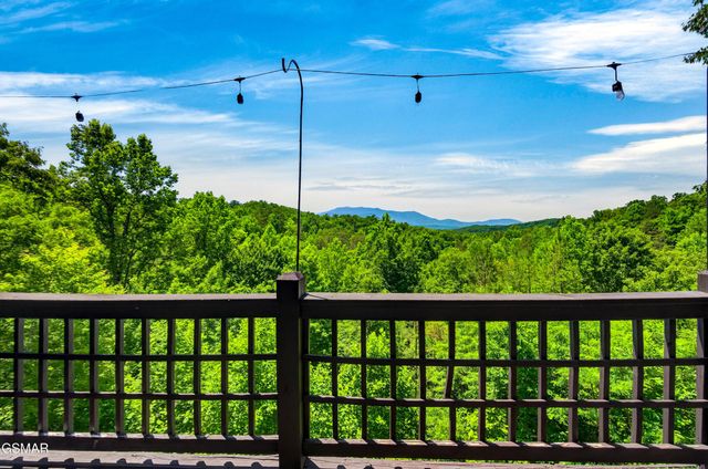 2428 Breezy Road, Sevierville, TN 37876