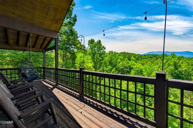 2428 Breezy Road, Sevierville, TN 37876