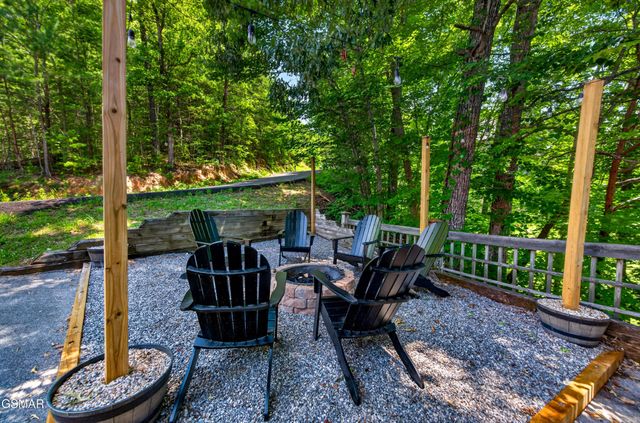 2428 Breezy Road, Sevierville, TN 37876