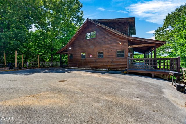 2428 Breezy Road, Sevierville, TN 37876