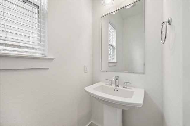 1429 Nashua Street, Houston, TX 77008