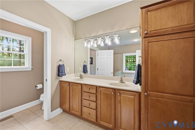 2431 Magnolia Rdg, Maidens, VA 23102