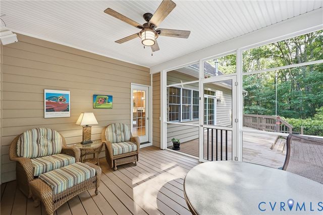 2431 Magnolia Rdg, Maidens, VA 23102