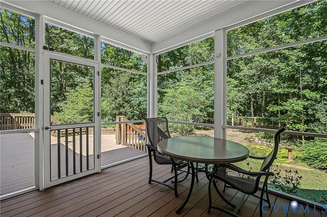 2431 Magnolia Rdg, Maidens, VA 23102