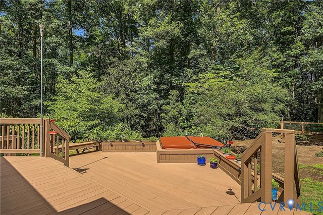 2431 Magnolia Rdg, Maidens, VA 23102
