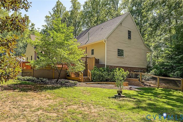 2431 Magnolia Rdg, Maidens, VA 23102