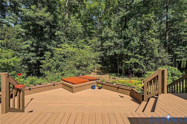2431 Magnolia Rdg, Maidens, VA 23102