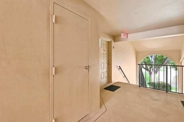 609 Sea Pine Way F2, Greenacres, FL 33415