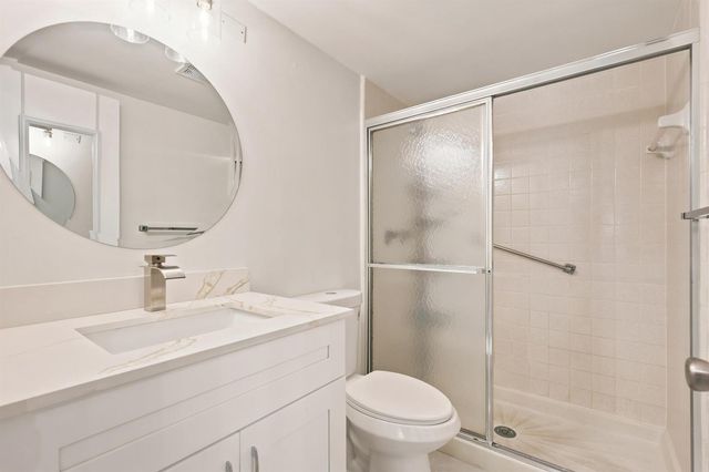 609 Sea Pine Way F2, Greenacres, FL 33415