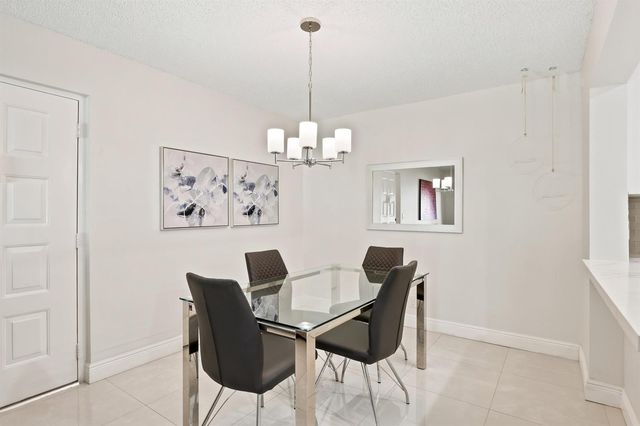 609 Sea Pine Way F2, Greenacres, FL 33415