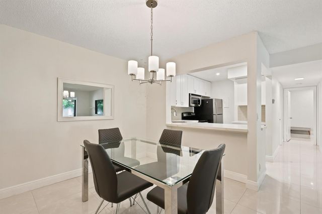 609 Sea Pine Way F2, Greenacres, FL 33415