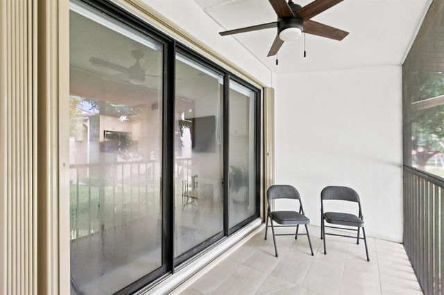 609 Sea Pine Way F2, Greenacres, FL 33415