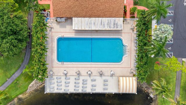 609 Sea Pine Way F2, Greenacres, FL 33415