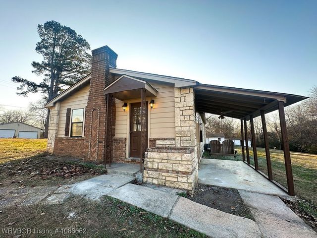 107 Sherwood Avenue, Bonanza, AR 72916