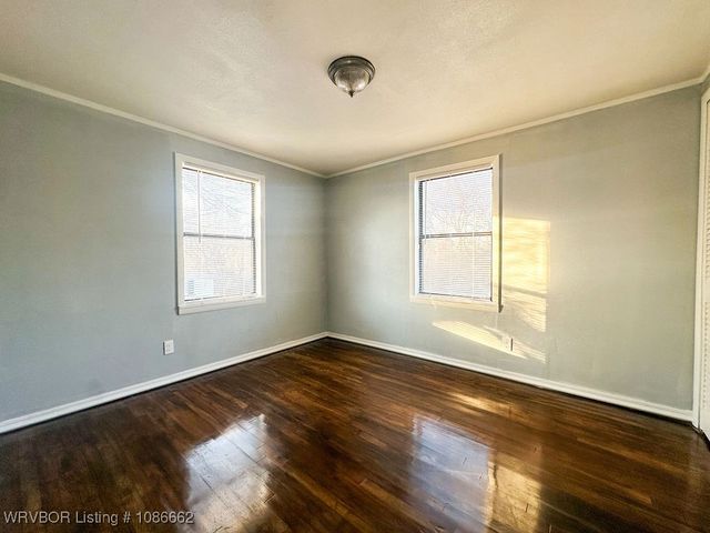 107 Sherwood Avenue, Bonanza, AR 72916