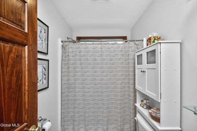 2598 New York 43, Sand Lake, NY 12018