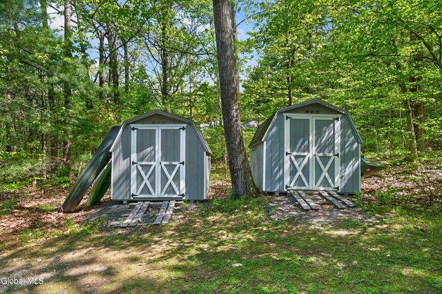 2598 New York 43, Sand Lake, NY 12018
