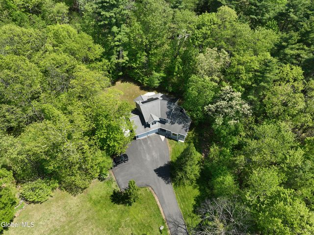 2598 New York 43, Sand Lake, NY 12018