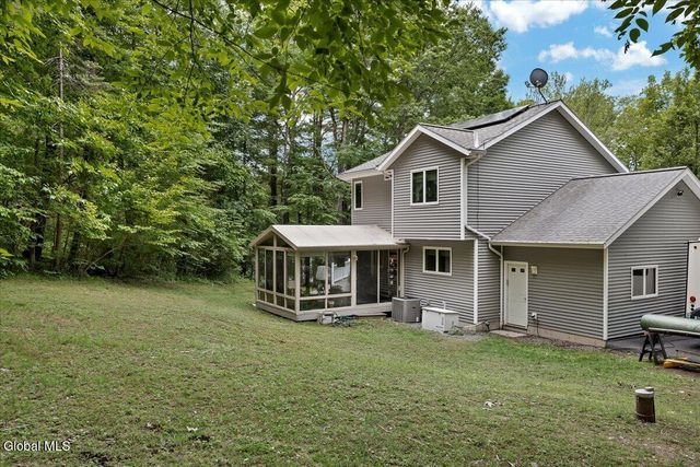 2598 New York 43, Sand Lake, NY 12018
