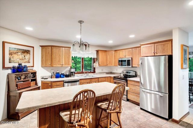 2598 New York 43, Sand Lake, NY 12018