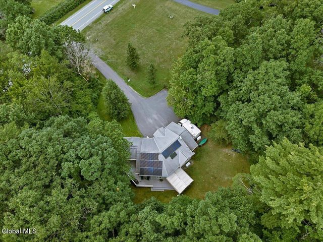 2598 New York 43, Sand Lake, NY 12018