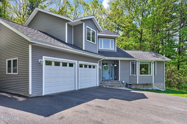 2598 New York 43, Sand Lake, NY 12018