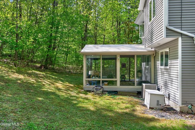 2598 New York 43, Sand Lake, NY 12018