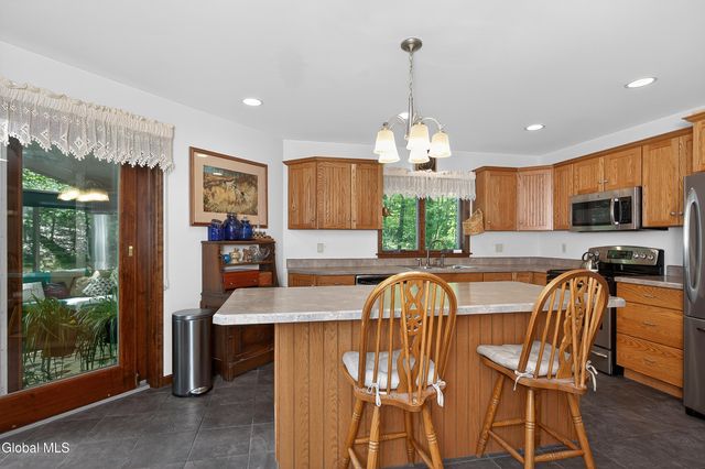 2598 New York 43, Sand Lake, NY 12018