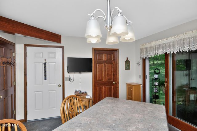 2598 New York 43, Sand Lake, NY 12018