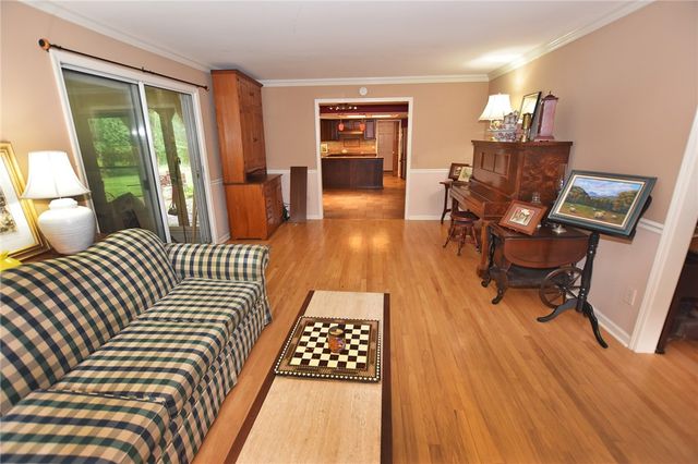 5 Wandering Trail, Pittsford, NY 14534