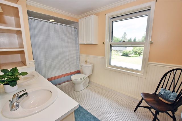 5 Wandering Trail, Pittsford, NY 14534