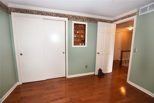 5 Wandering Trail, Pittsford, NY 14534