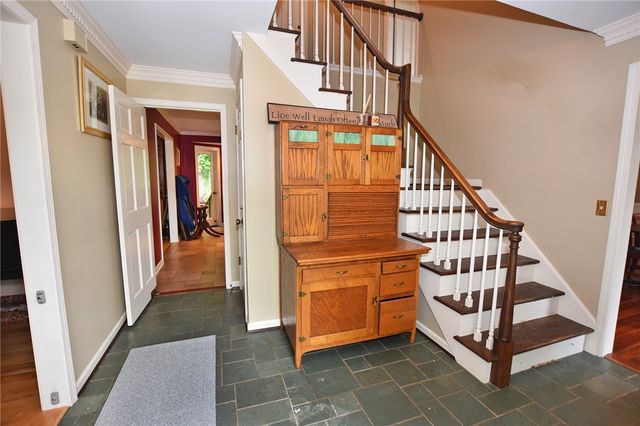 5 Wandering Trail, Pittsford, NY 14534