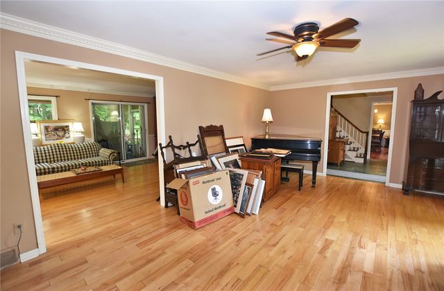 5 Wandering Trail, Pittsford, NY 14534