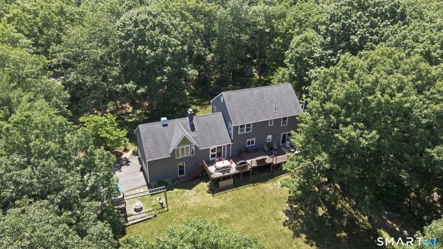 26 Renee Court, Cheshire, CT 06410