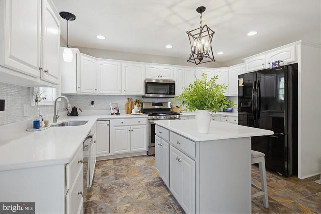 103 FADING WAY, York, PA 17406