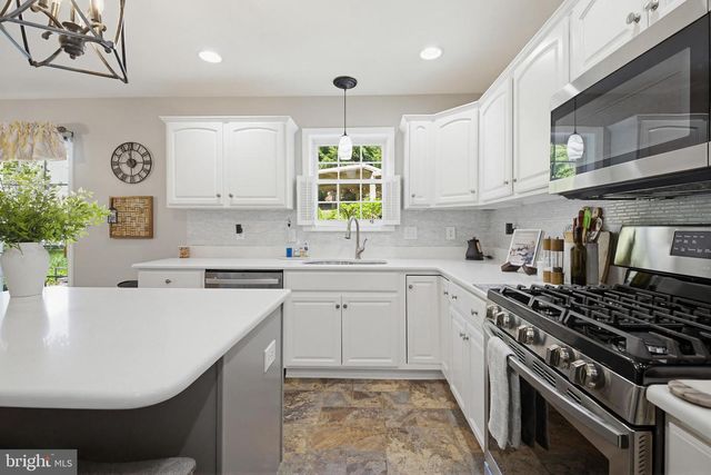 103 FADING WAY, York, PA 17406