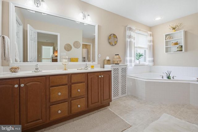 103 FADING WAY, York, PA 17406