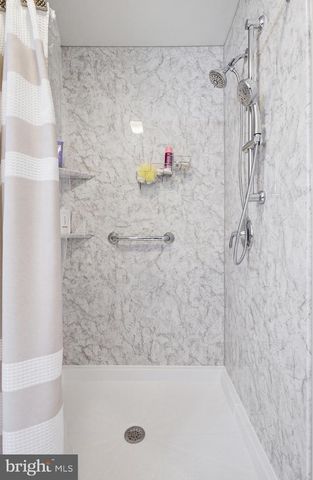 103 FADING WAY, York, PA 17406