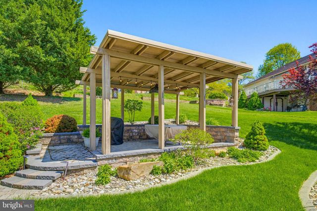 103 FADING WAY, York, PA 17406