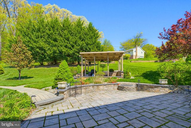 103 FADING WAY, York, PA 17406