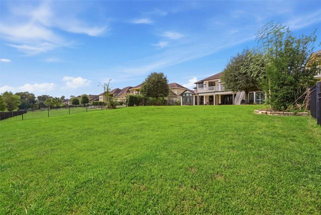 8311 Caroline Ridge Drive, Humble, TX 77396