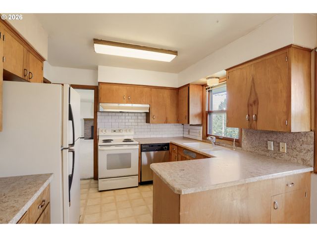 14180 Sw 103rd Ave, Tigard, OR 97224