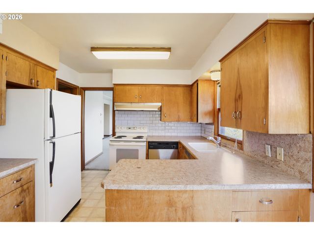 14180 Sw 103rd Ave, Tigard, OR 97224