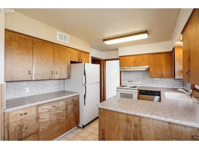 14180 Sw 103rd Ave, Tigard, OR 97224