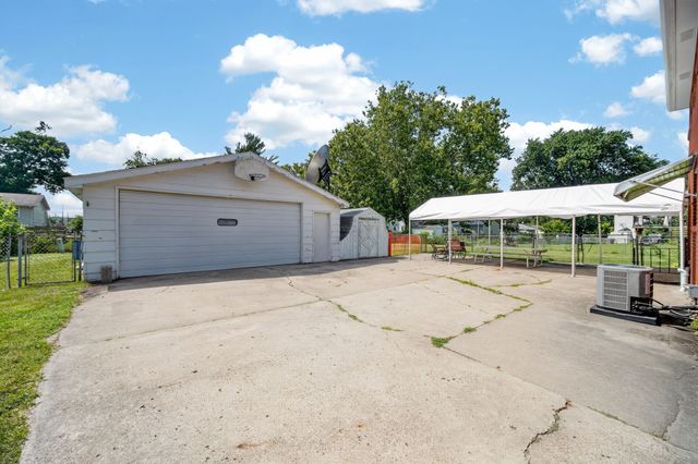 4308 69th Street, Urbandale, IA 50322