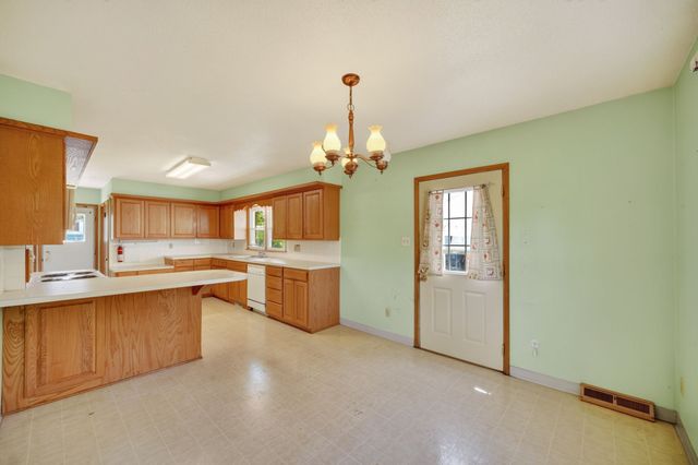 4308 69th Street, Urbandale, IA 50322