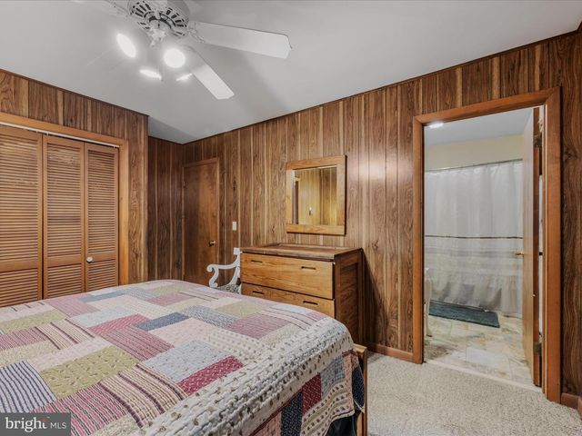35 WARBLERS WAY, Berkeley Springs, WV 25411