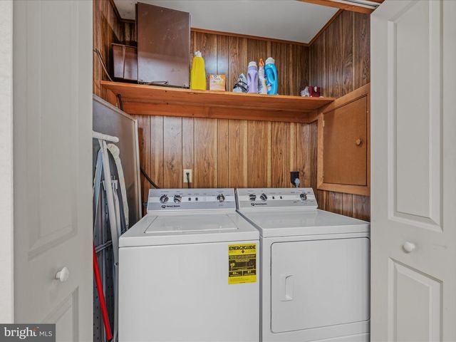 35 WARBLERS WAY, Berkeley Springs, WV 25411